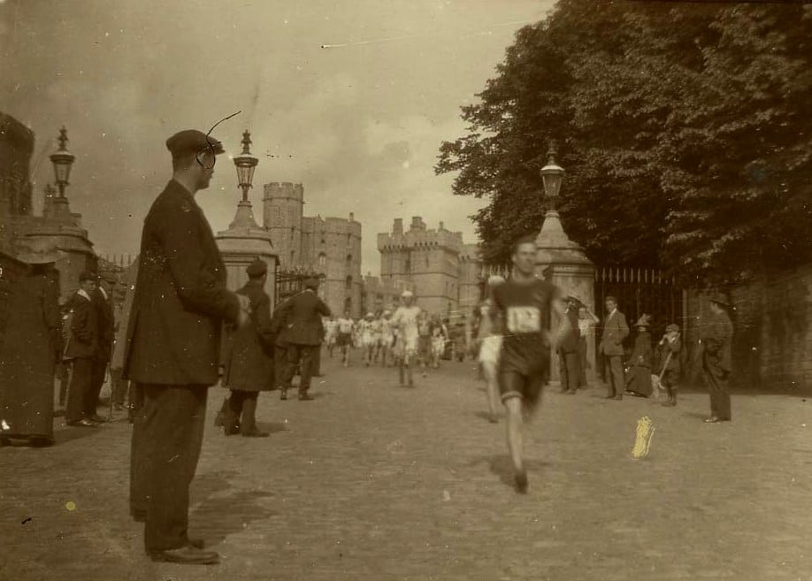 1908-Olympics Start of the 1908 Olympic Marathon